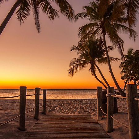 Sunrise Suites Saint Barts Suite #303 Кей Уест Стая снимка